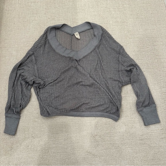 Free People We the Free South Size Thermal Top in Chrome - Size Small, Like New - Picture 3 of 6